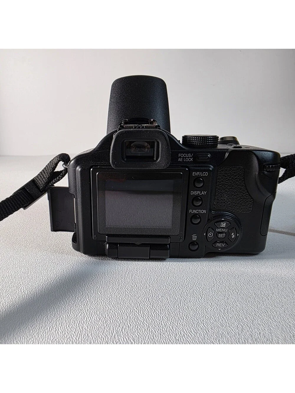 Panasonic LUMIX DMC-FZ50 10.1MP Digital Camera W/ Charger, Hood & Cords
